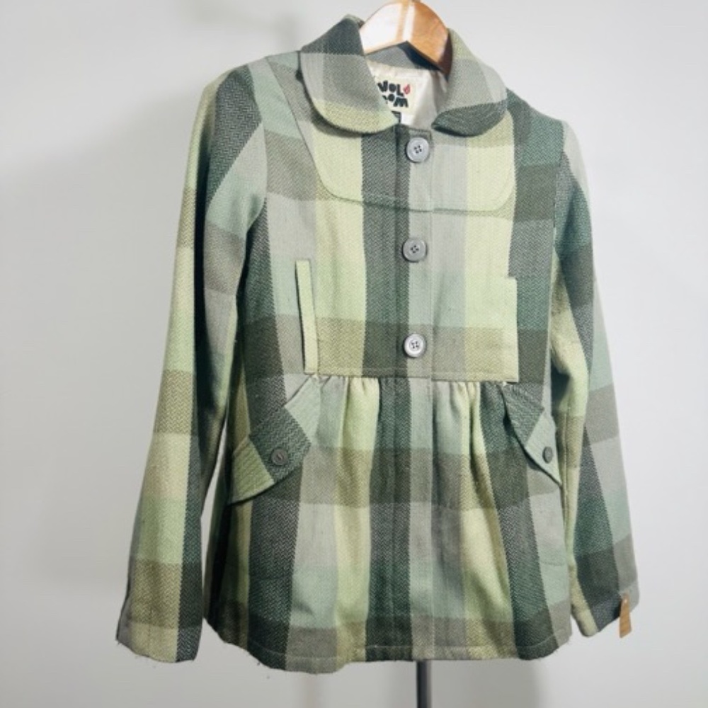 Womans GREEN PLAID BUTTON AND ZIP UP VOLCOM